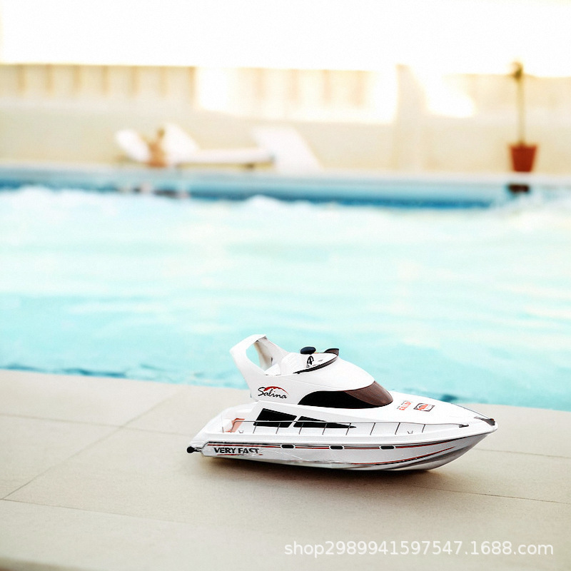 Yacht di Lusso Telecomandato,  - Model Kit Yacht recensione e prezzo